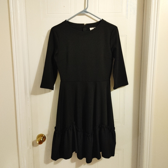 GAP Ponte Long Sleeve Ruffle-Hem Dress NWT - Picture 2 of 7